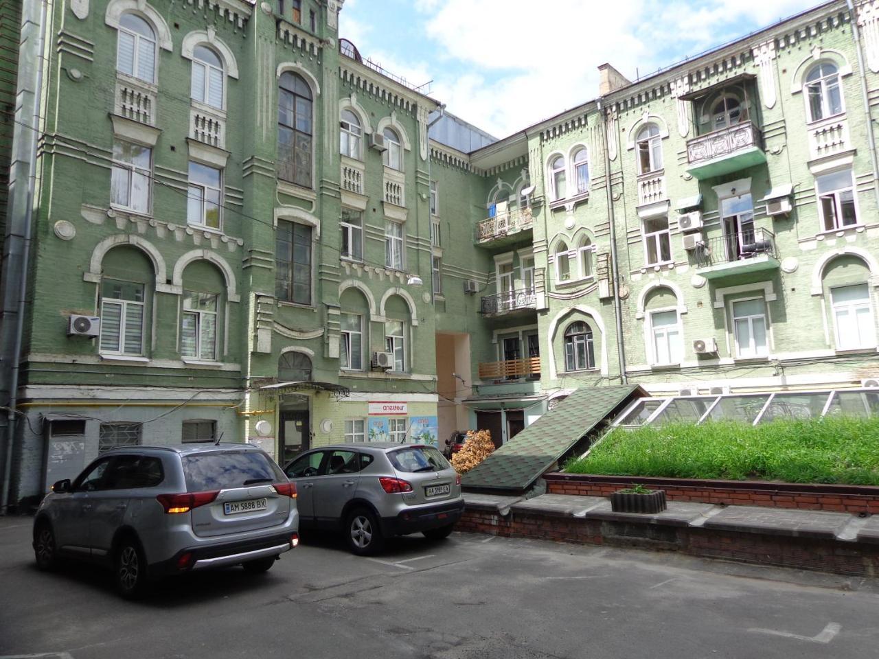 Vip - Дві Спальні Метро Хрещатик Лютеранська 3 Kiev Exterior foto
